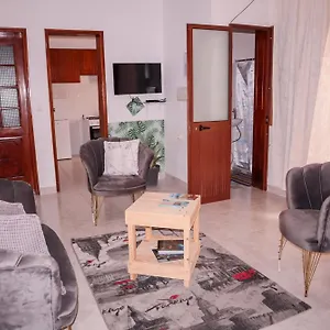  Apartment Escape House
